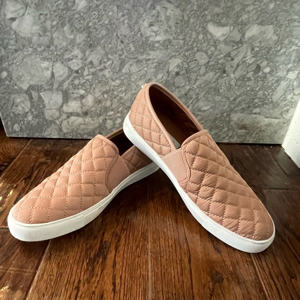 NWOT Steve Madden shoes
